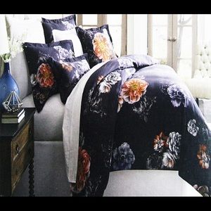 King size Southern Living Duvet Cover set